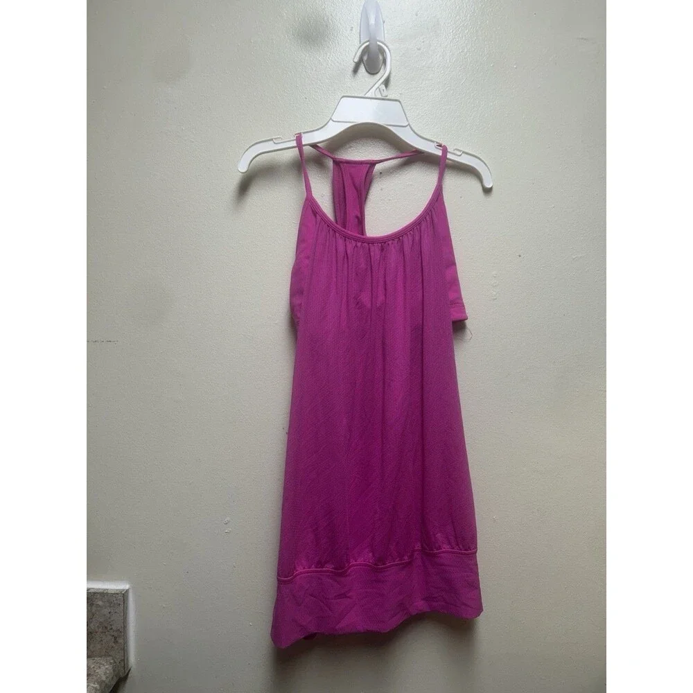 Lululemon No Limit Tank pink  Womens Size 8 build in bra GUC! - Picture 2 of 7
